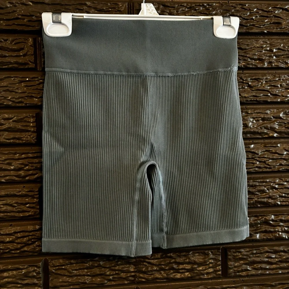 Buscando Matching Workout Set - Picture 5 of 5